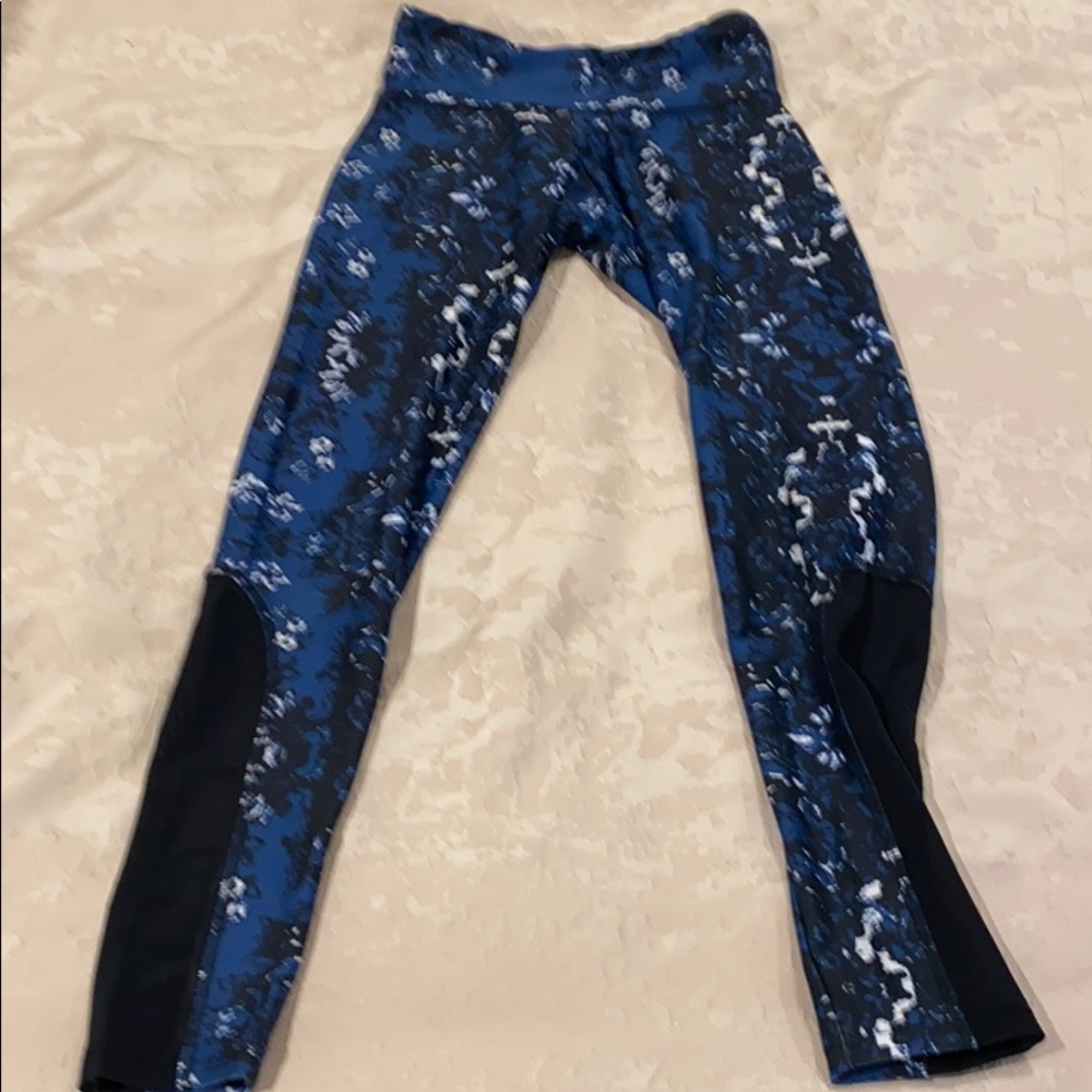 FLYWHEEL Blue/white floral legging